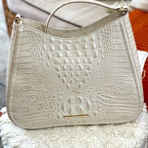 Vada Hobo shoulder bag.